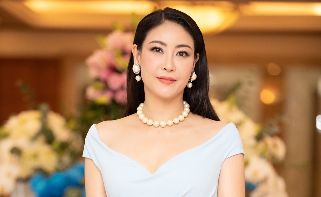 Cuộc sống viên mãn của hoa hậu Hà Kiều Anh ở tuổi U50: Sở hữu cơ ngơi hàng trăm tỷ, vẫn đắt show 'ghế nóng' các cuộc thi nhan sắc lớn - Ảnh 2